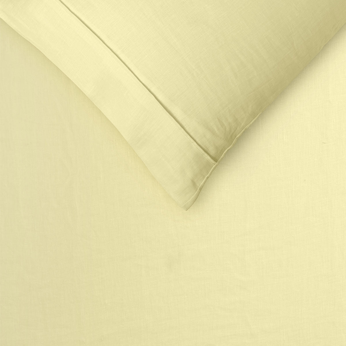 Kids cozy linen sheet set with vintage design for single bed, charming homewares.