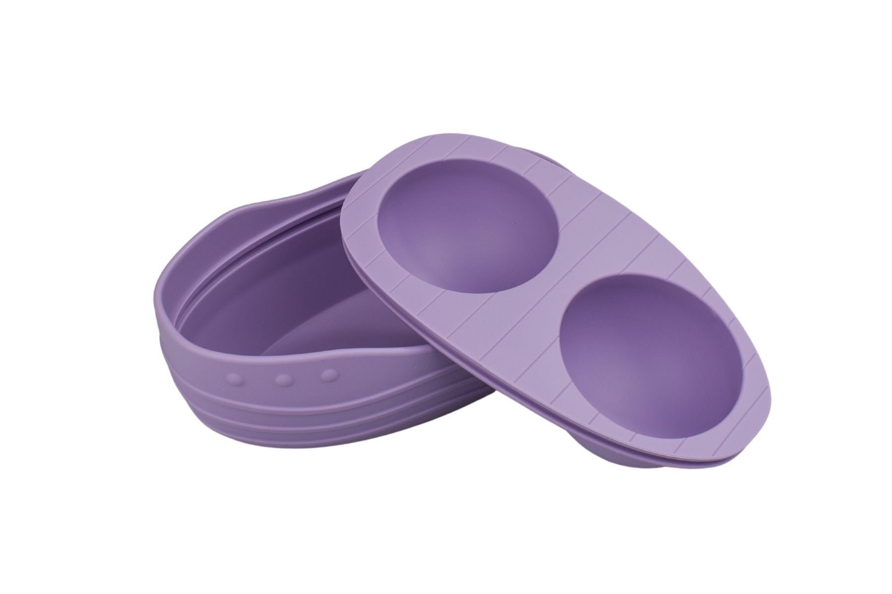 Silicone penguin bath boat set in purple & blue, perfect for kids bathtime fun.