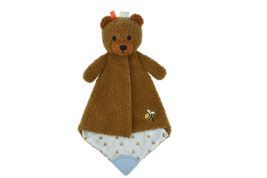 Snuggle Buddy Maple Bear Baby Blanket - Soft and cuddly quilt perfect for comforting babies.