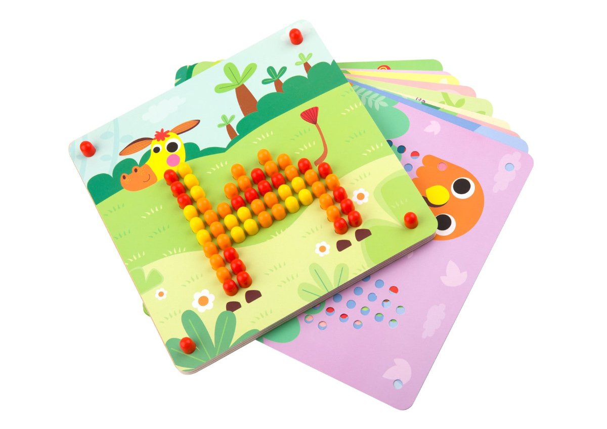 Tooky Toy pattern peg board game small