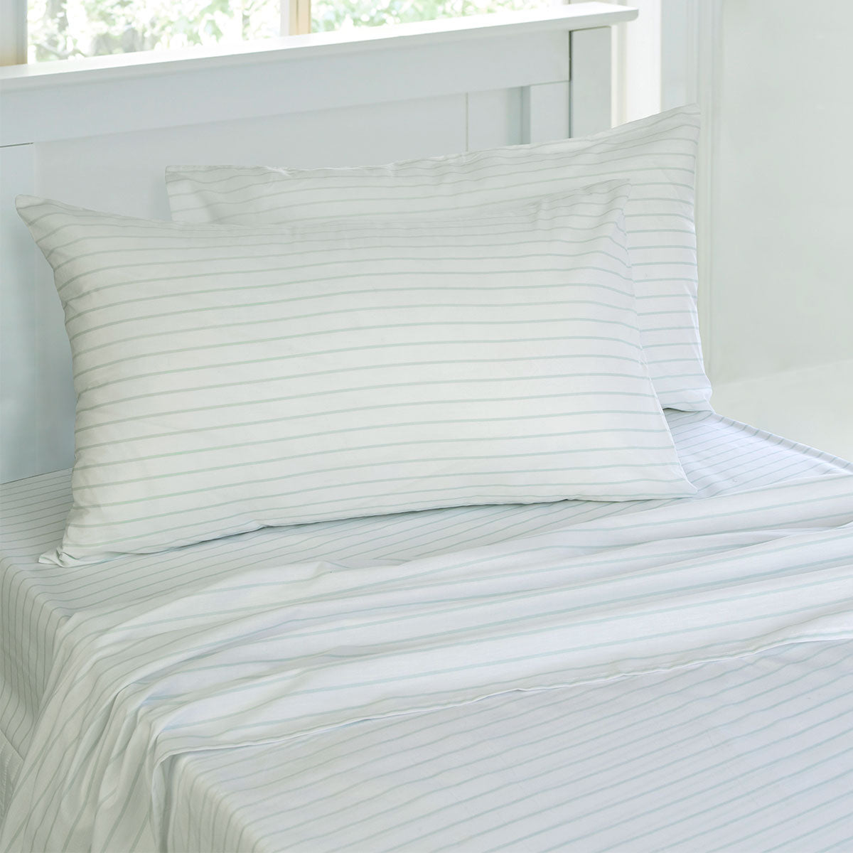 Colorful striped chambray sheet set for King Single beds, perfect for kids bedrooms.