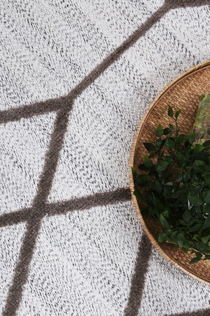 Kid-friendly cream beige tribal geometric runner rug, perfect for playrooms and bedrooms.