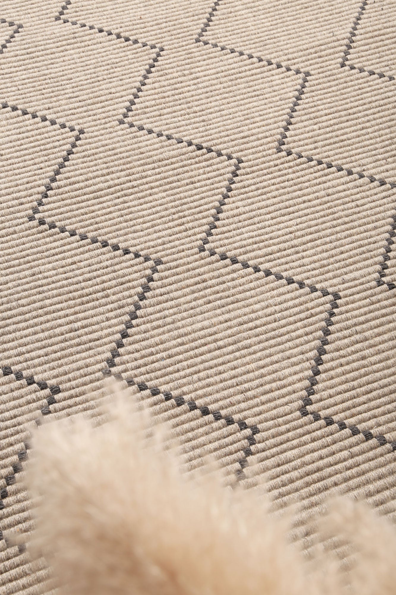 Colorful tribal geometric rug made from wool blend, ideal for kids room decor, 200x290cm.