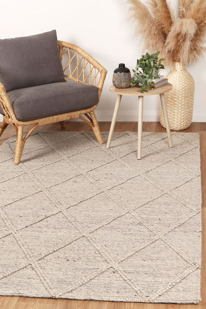 Childrens Tribal Geometric Wool Blend Rug in Cream, 200x290cm - Soft, Durable & Stylish.