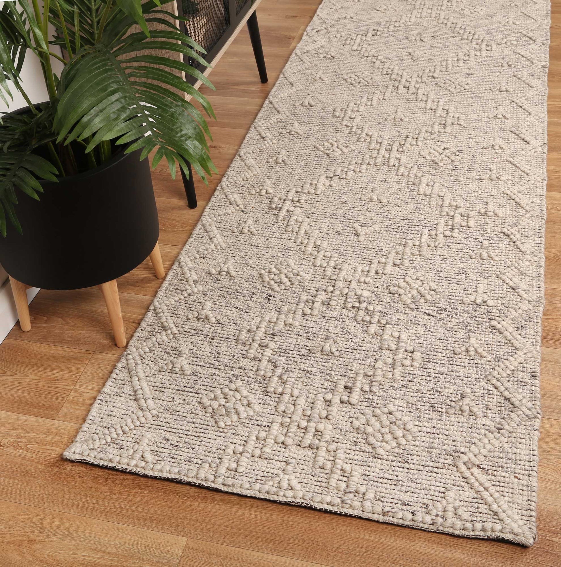 Colorful tribal wool blend rug for kids room decor, size 200x290, playful design, no tassels.