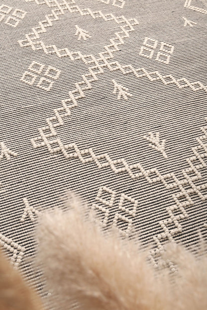 Colorful Goa Cream Tribal Wool Blend Rug 200x290cm ideal for kids room decor.