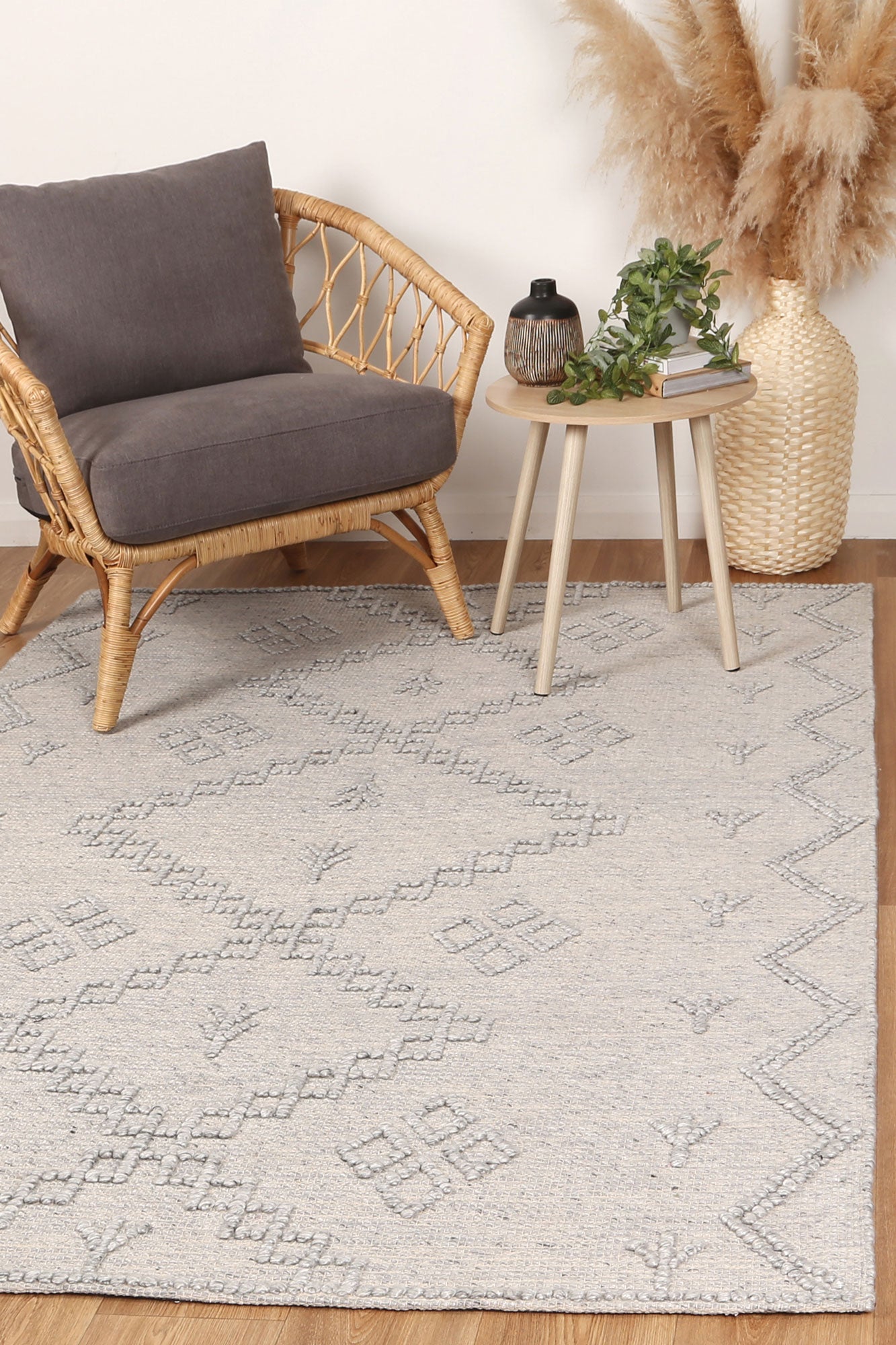 Grey tribal wool blend rug with geometric pattern, ideal for kids room decor, 300x400 size.