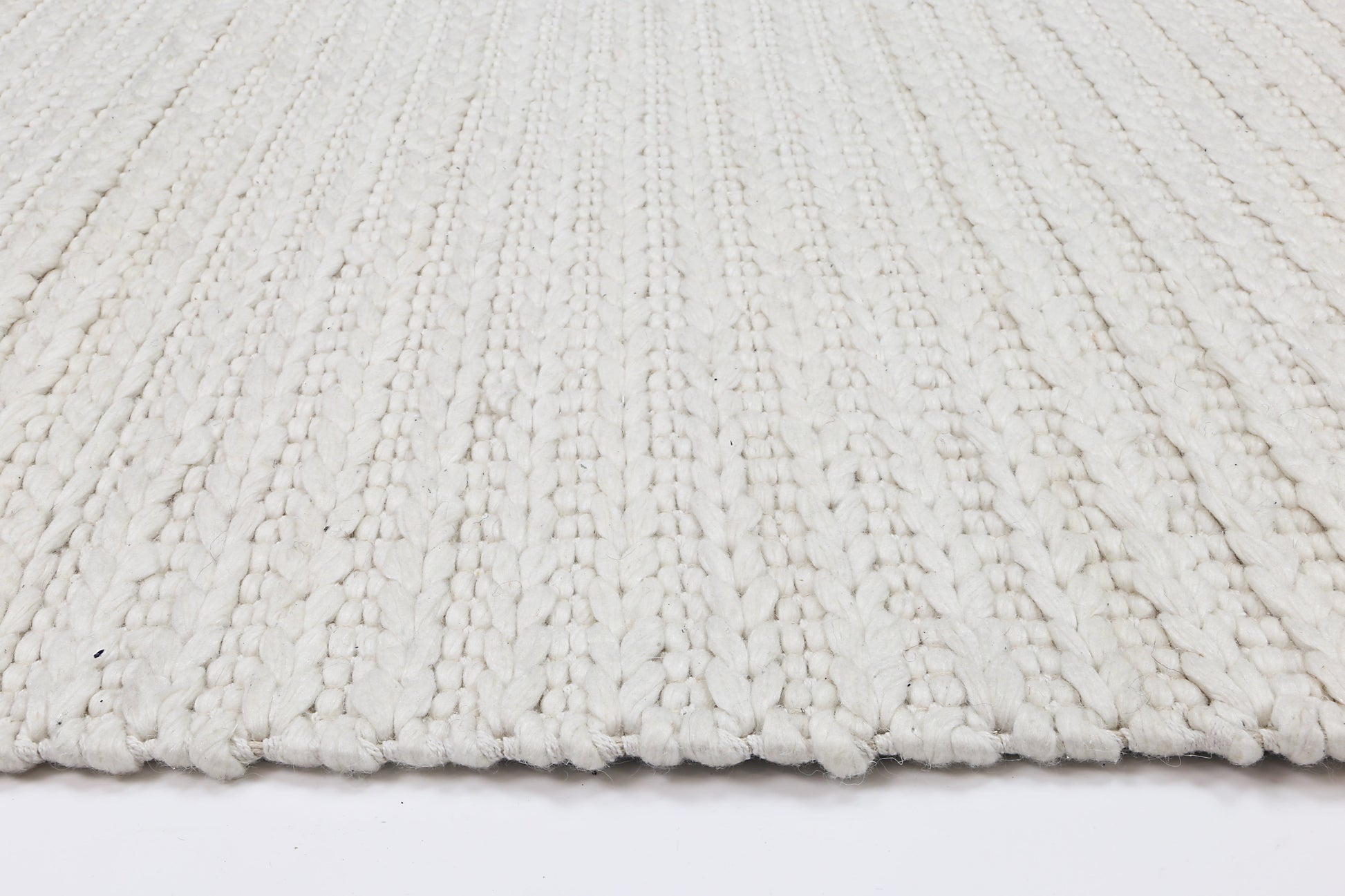 White wool blend tribal rug 160x230cm, ideal for childrens room decor with tribal design.