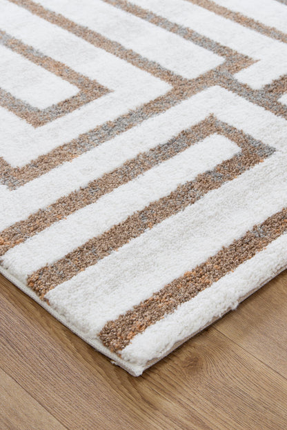 Soft 2cm thick plush polyester rug, 160x230cm size, perfect for cozy childrens rooms.