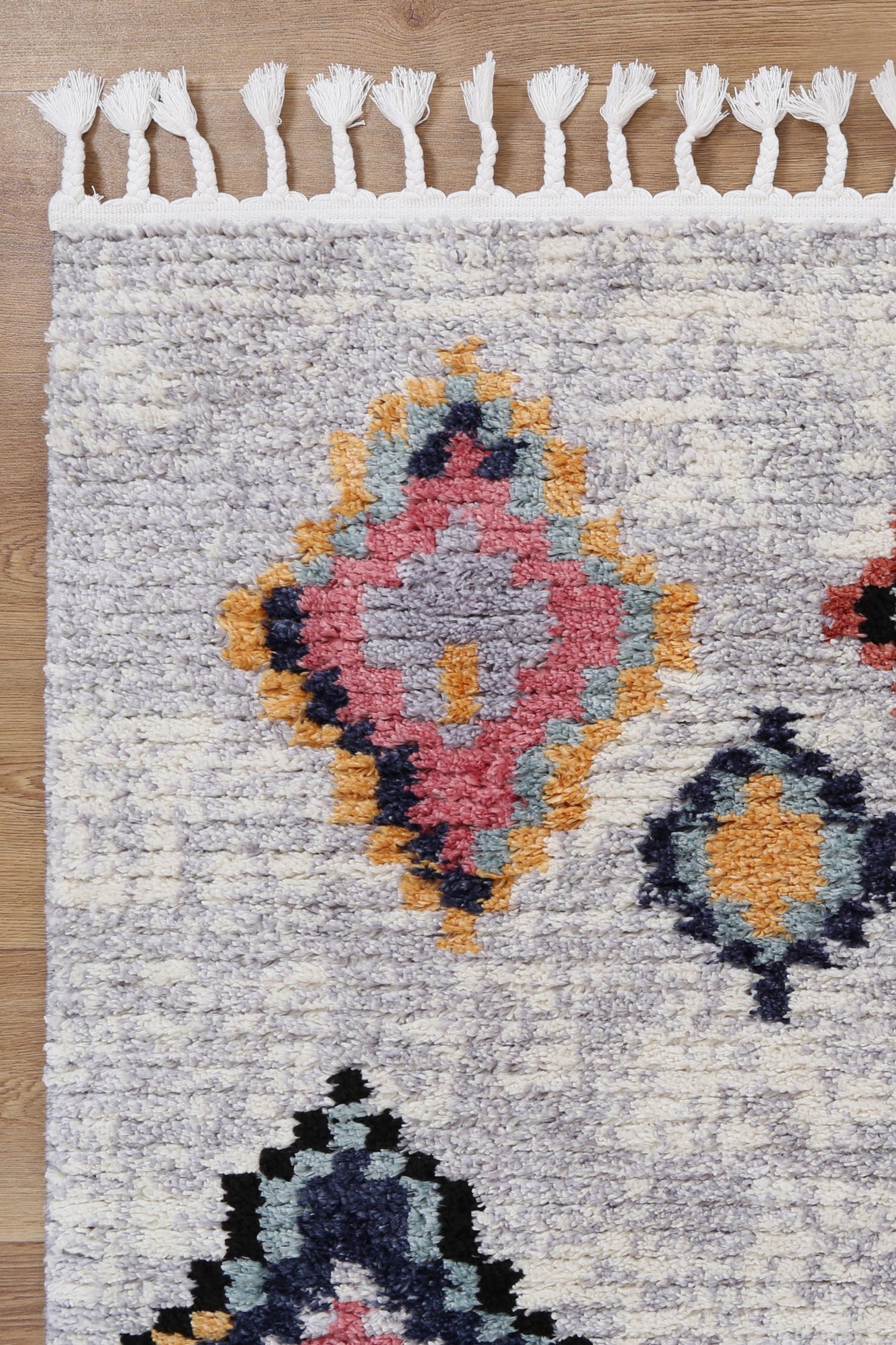 Moda Morocco Plush Shag Rug, perfect soft polyester for comfortable, stylish childrens living room.