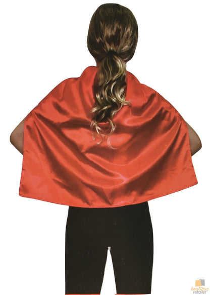 Kids red short cape, perfect for vampire dress-up and school events. Playful and versatile.