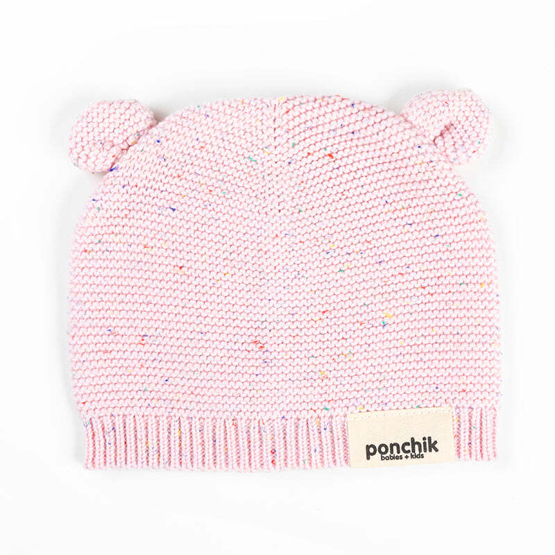 Adorable bear beanie hat for infants, keeping them warm and stylish in winter months.
