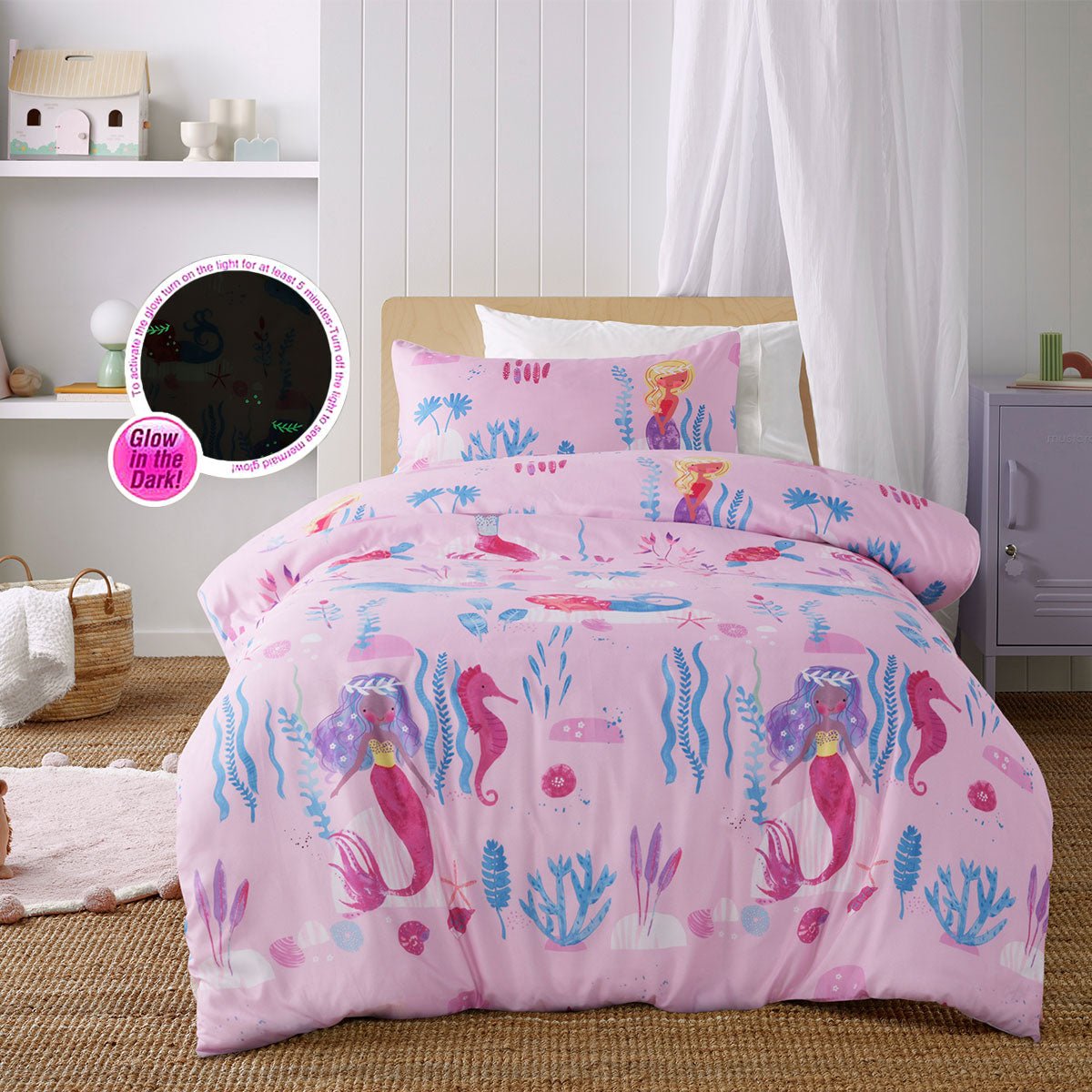 Double quilt cover set featuring glow-in-the-dark under the sea design for kids bedrooms.