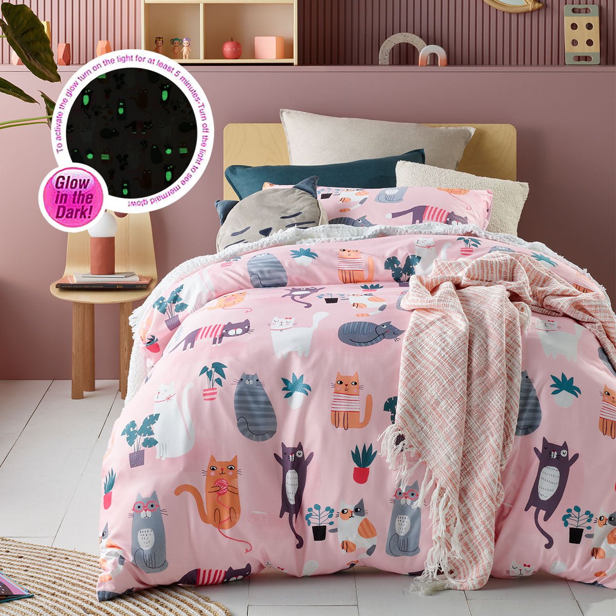 Colorful Miaow Glow in the Dark Single Quilt Cover Set for kids bedrooms.