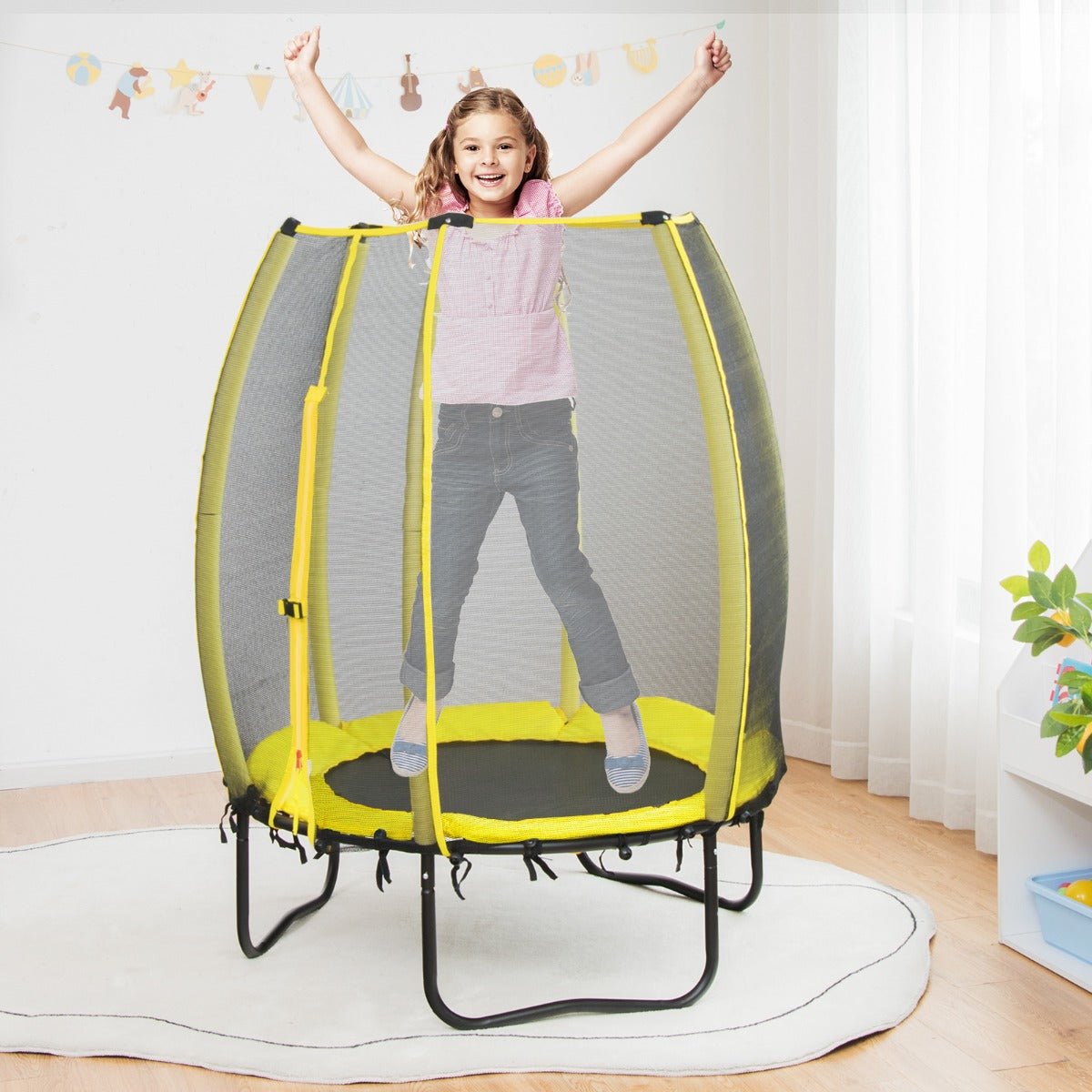 Secure Outdoor Fun: 42 Inches Trampoline with Enclosure Net and Safety Pad