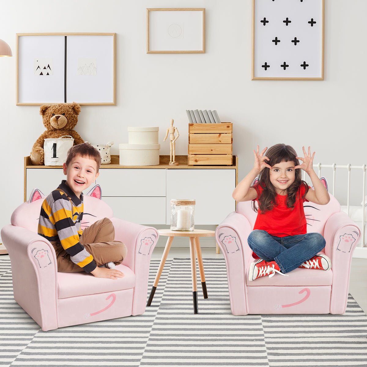 Children's Cat Pattern Armchair: Cozy Seating with Wooden Frame
