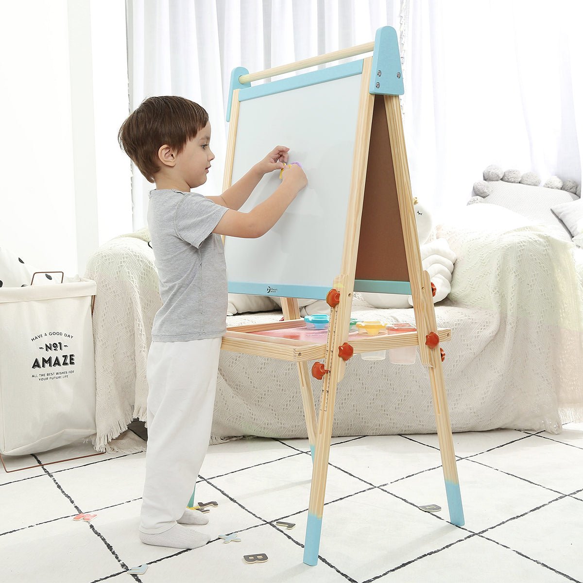 Chalkboard and Whiteboard Art Station