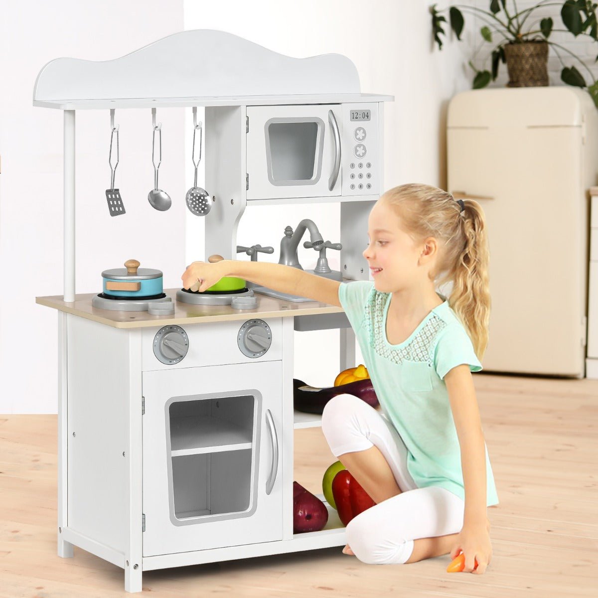 Engage and Learn: Educational Kids Play Kitchen with Pretend Cooking