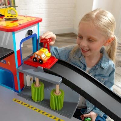 KidKraft's Freeway Frenzy: For Ultimate Racing Fans