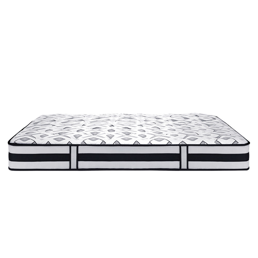 Queen-size Rumba mattress with 24cm thickness and pocket springs, ideal for childrens bedrooms.