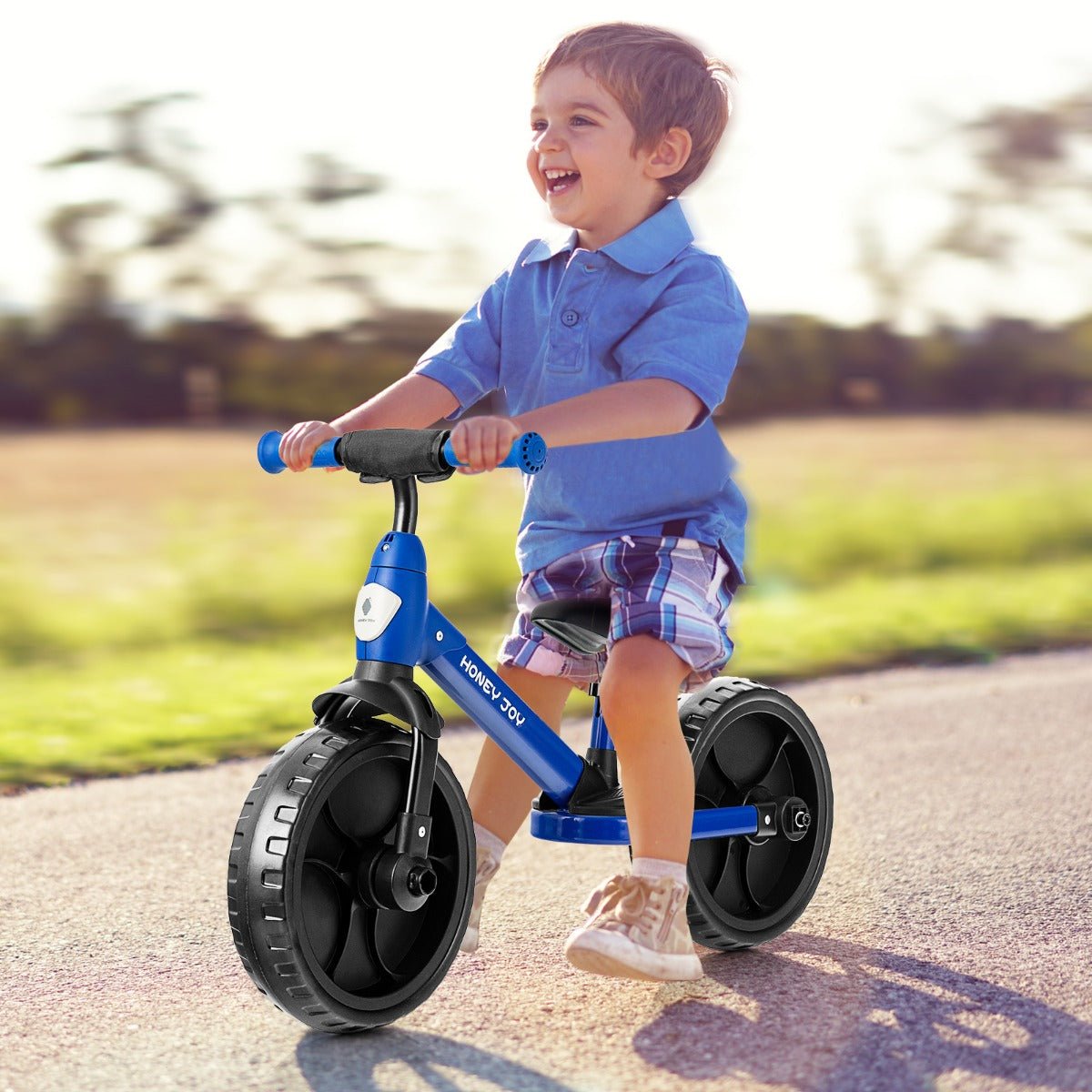 Training Wheels Adventure: 4-in-1 Kids Training Bike for Little Riders