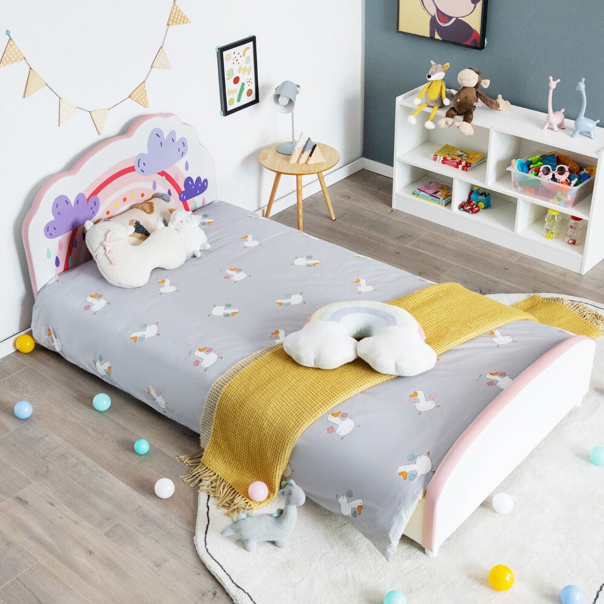 Sleepy Cloud Single Bed Design