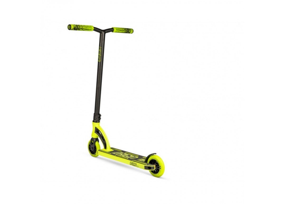 Madd Gear MGO Shredder Complete Scooter Black Green