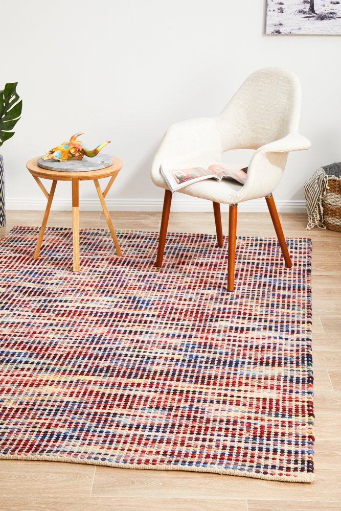 Add a touch of Scandinavian design to your home with the Skandinavian 300 Rug multi colour.