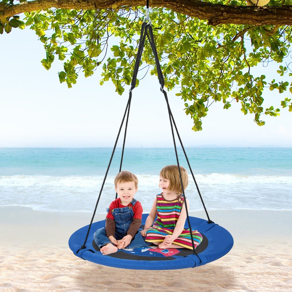 kids-flying-saucer-swing-action-shot