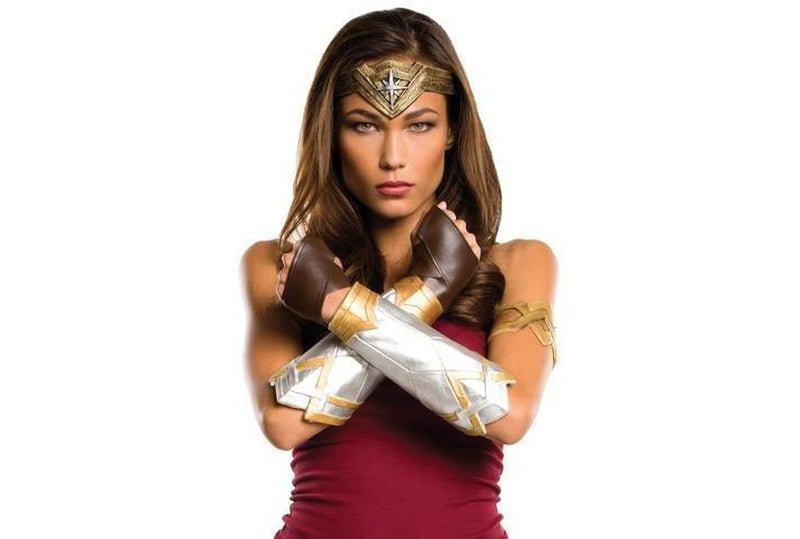 Wonder Woman Deluxe Accessory Set Adult